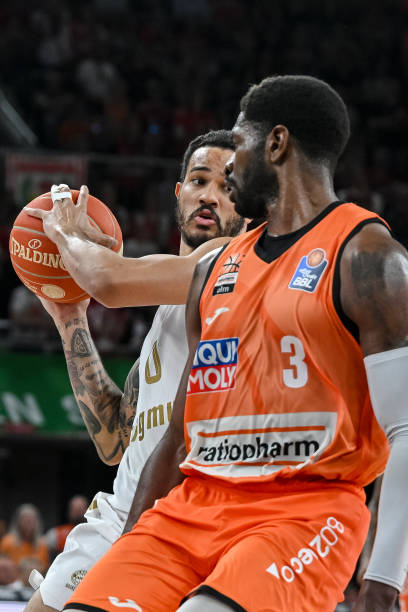 尼克无疑是 尼克无疑是